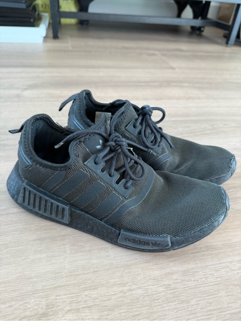 adidas NMD_R1 Triple Men’s Black sneaker